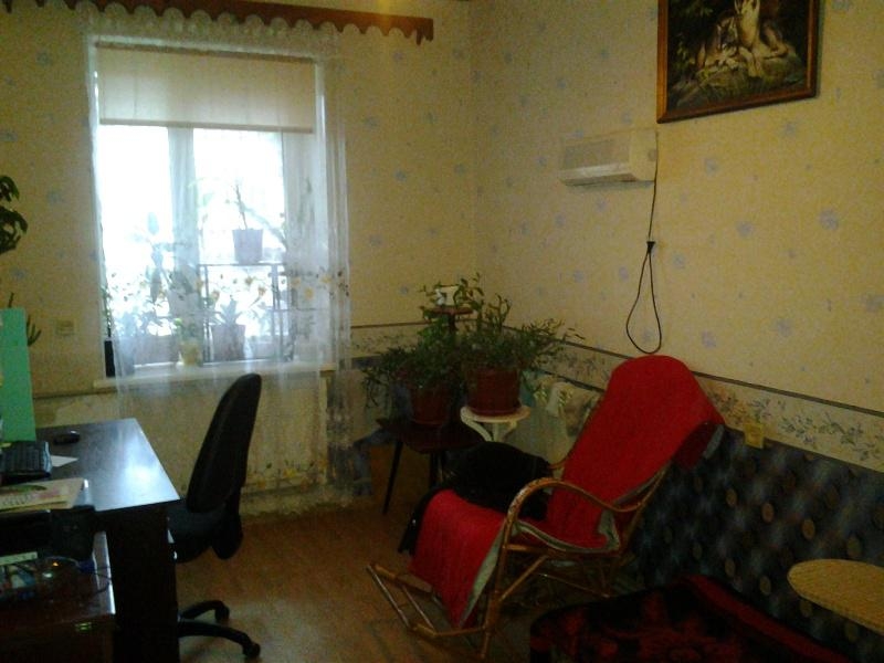 продажа трехкомнатной квартиры номер A-174277 в Малиновском районе, фото номер 5